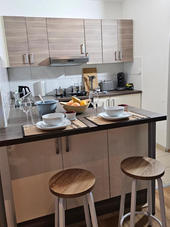 Modern Studio Near Duesseldorf Airport & Messe/Fair Meerbusch Buitenkant foto